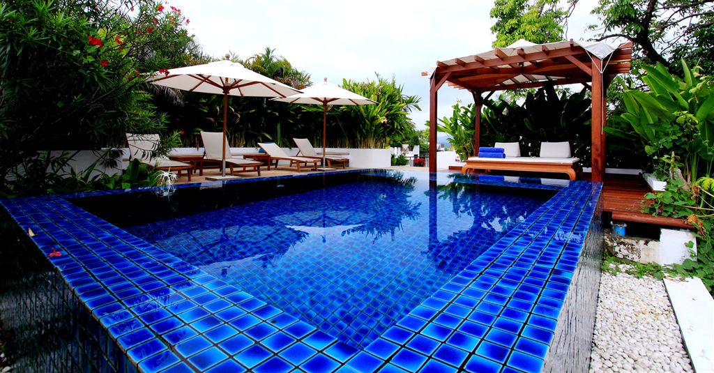 Phuket Rental: Phuket 2 Bedrooms Penthouse with Roof Top Plunge Pool in Kata